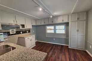 6426 W Bend St, Houston, TX 77085 - Photo 3