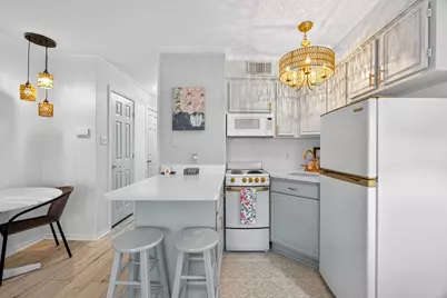 6102 Seawall Boulevard #229, Galveston, TX 77551 - Photo 5