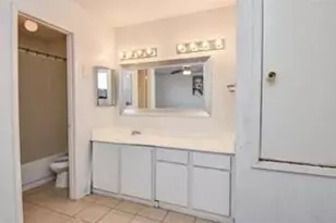 8405 Wilcrest Dr, Houston, TX 77072 - Photo 19