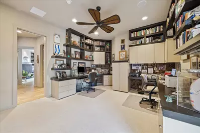 5027 Heatherglen Drive, Houston, TX 77096 - Photo 19