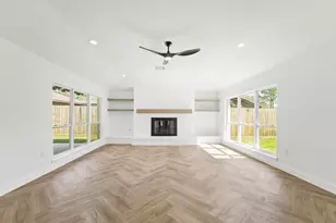 10722 Lynbrook Dr, Houston, TX 77042 - Photo 5