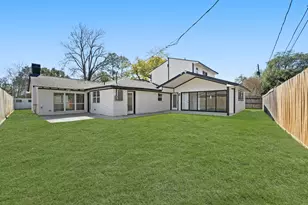 10722 Lynbrook Dr, Houston, TX 77042 - Photo 29