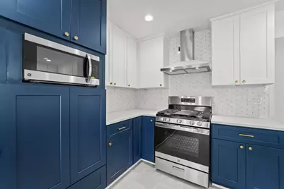 10722 Lynbrook Drive, Houston, TX 77042 - Photo 13