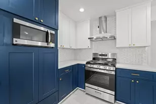 10722 Lynbrook Dr, Houston, TX 77042 - Photo 13