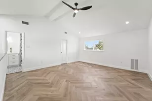 10722 Lynbrook Dr, Houston, TX 77042 - Photo 25