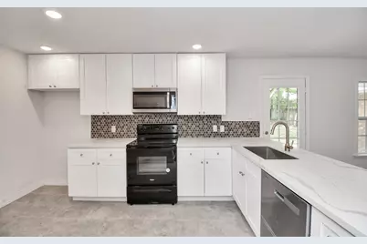 5010 Creekbend Drive, Houston, TX 77035 - Photo 13