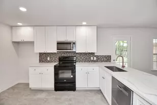 5010 Creekbend Dr, Houston, TX 77035 - Photo 13