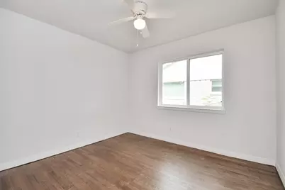5010 Creekbend Drive, Houston, TX 77035 - Photo 27