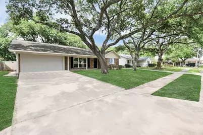 5010 Creekbend Drive, Houston, TX 77035 - Photo 3