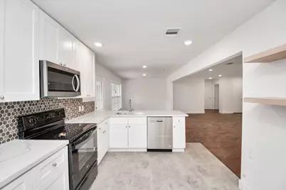 5010 Creekbend Drive, Houston, TX 77035 - Photo 15