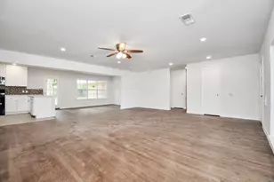 5010 Creekbend Dr, Houston, TX 77035 - Photo 7