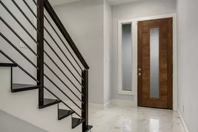 4934 Creekmont Drive, Houston, TX 77091 - Photo 3