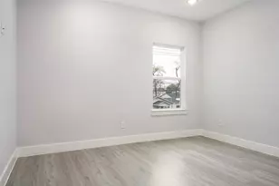 4934 Creekmont Dr, Houston, TX 77091 - Photo 13