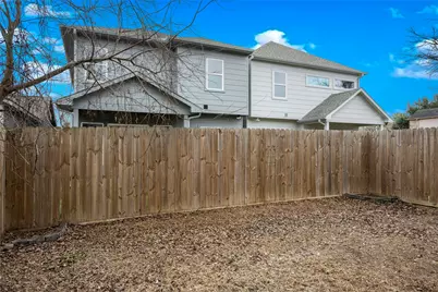4934 Creekmont Drive, Houston, TX 77091 - Photo 31