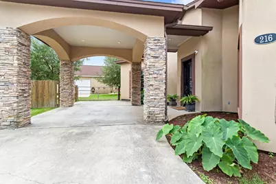 216 Berwick, Bridge City, TX 77611 - Photo 3