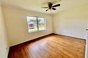 2102 Blueberry Ln, Pasadena, TX 77502 - Photo 13