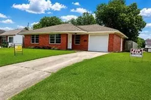 2102 Blueberry Ln, Pasadena, TX 77502 - Photo 1