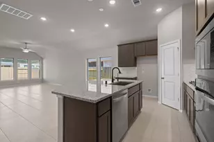 1020 Shl Crk Trl, Conroe, TX 77304 - Photo 7