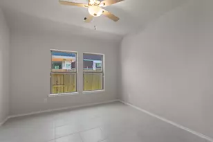 1020 Shl Crk Trl, Conroe, TX 77304 - Photo 13