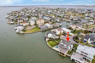 143 Bora Bora Drive, Tiki Island, TX 77554 - Photo 25