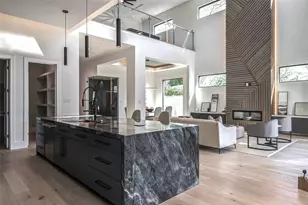 207 W 33rd St, Houston, TX 77018 - Photo 25