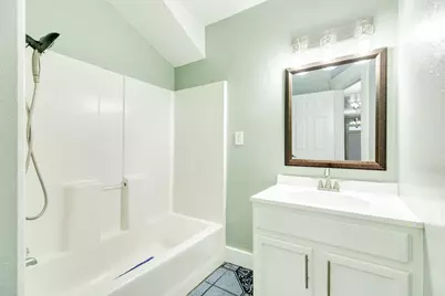 1625 Avenue M 1/2, Galveston, TX 77550 - Photo 21