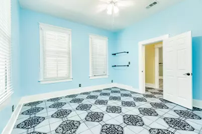 1625 Avenue M 1/2, Galveston, TX 77550 - Photo 17