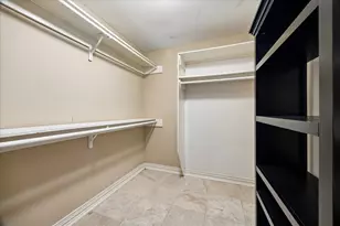 5542 Holly St, Houston, TX 77081 - Photo 5