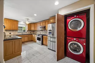 5542 Holly St, Houston, TX 77081 - Photo 7