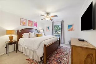 8956 Chatsworth Dr, Houston, TX 77024 - Photo 27