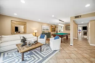 8956 Chatsworth Dr, Houston, TX 77024 - Photo 5
