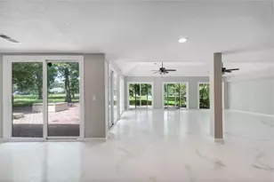 570 Roanoke Dr, Conroe, TX 77302 - Photo 5