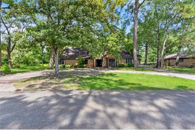 570 Roanoke Drive, Conroe, TX 77302 - Photo 25