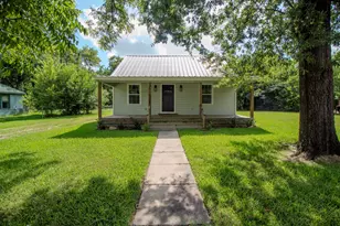 610 S 5th St, Crockett, TX 75835 - Photo 3