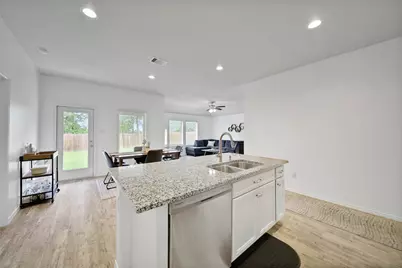 2326 Strong Horse Drive, Conroe, TX 77301 - Photo 11