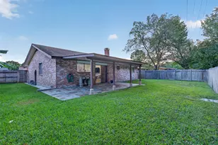 12631 Fern Forest Dr, Houston, TX 77044 - Photo 17