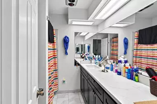 12631 Fern Forest Dr, Houston, TX 77044 - Photo 11