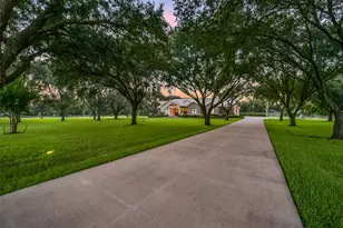 3629 Maranatha Dr, Sugar Land, TX 77479 - Photo 3