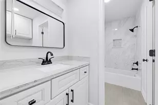 10019 Braes Forest Dr, Houston, TX 77071 - Photo 15