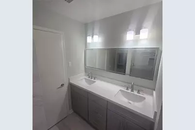 12911 Careywood Drive, Sugar Land, TX 77478 - Photo 11