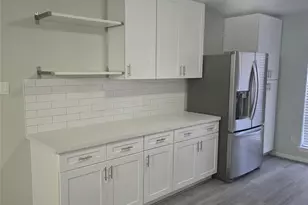 12911 Careywood Dr, Sugar Land, TX 77478 - Photo 5