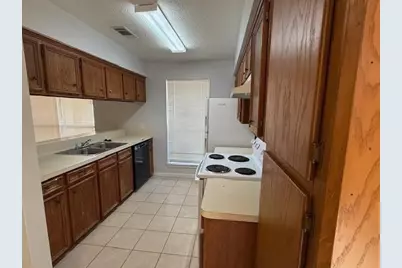 1610 Hazelwood Street, Conroe, TX 77301 - Photo 19