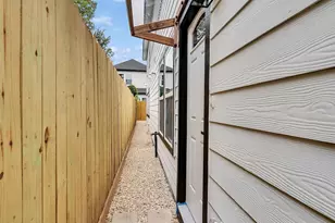 8108 De Priest Unit A, Houston, TX 77088 - Photo 23