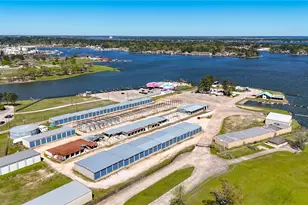 90 Beach Walk Blvd, Conroe, TX 77304 - Photo 25