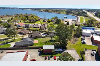90 Beach Walk Boulevard, Conroe, TX 77304 - Photo 1