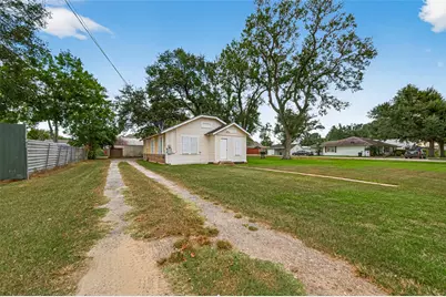 2515 School Street, Needville, TX 77461 - Photo 1