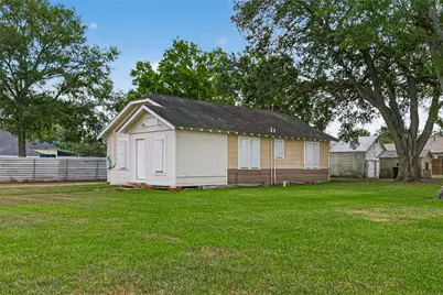 2515 School Street, Needville, TX 77461 - Photo 3