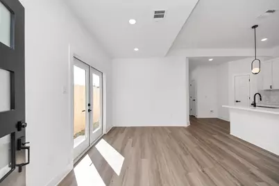 8106 Locksley Street, Houston, TX 77078 - Photo 9