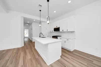 8106 Locksley Street, Houston, TX 77078 - Photo 17