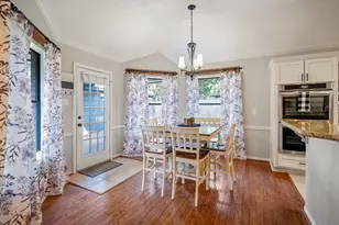 812 Woodland Ln, Conroe, TX 77302 - Photo 11